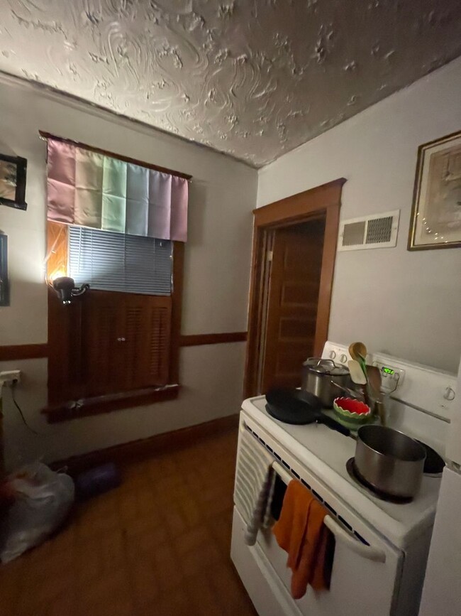 Foto del edificio - 2524 N Weil St
