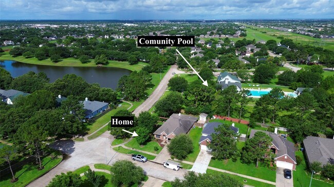 Foto del edificio - 8903 Aberdeen Park Dr