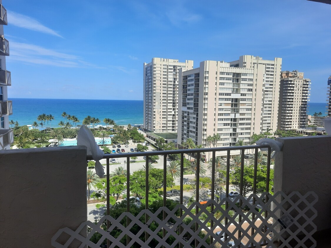 Foto principal - 1865 S Ocean Dr