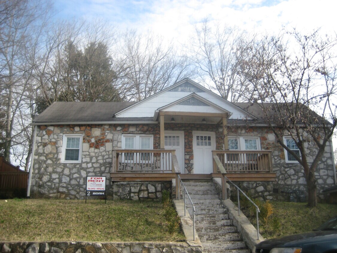Primary Photo - 1022 High St