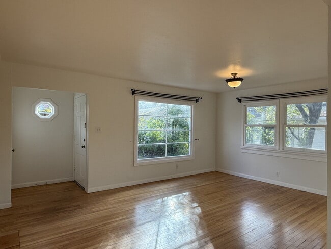 Photo - Charming 2 Bedroom San Anselmo Home