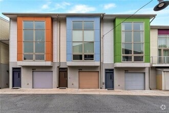 Building Photo - 1375 Rietveld Row NW