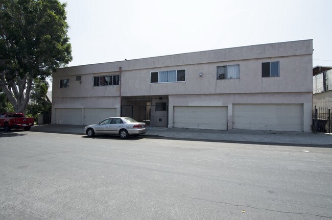Building Photo - 2345 Alta St