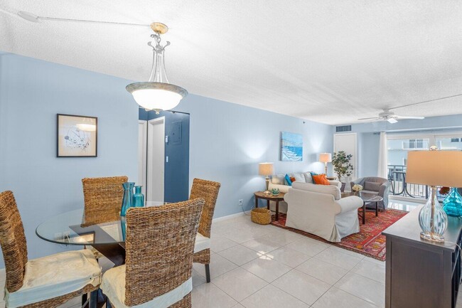 Building Photo - 3221 S Ocean Blvd