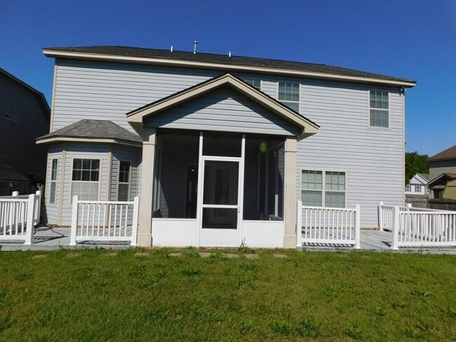 Building Photo - 580 Brutsch Avenue