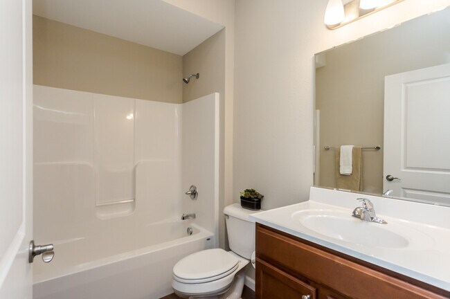 Building Photo - 1457 River Park Lane
