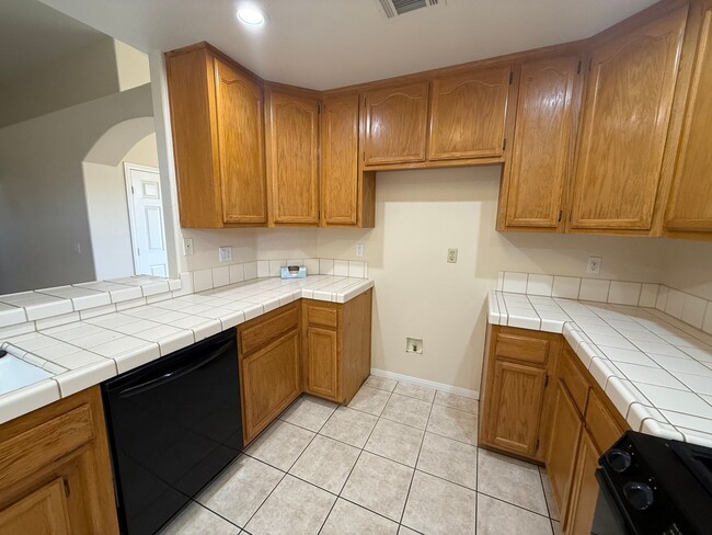 Foto del edificio - Beautiful Spring Valley Lake Home, 3 Bedrooms, 2 Bathrooms, New Paint