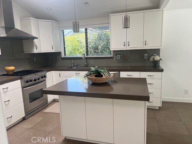 Foto principal - 28 Fairway Dr