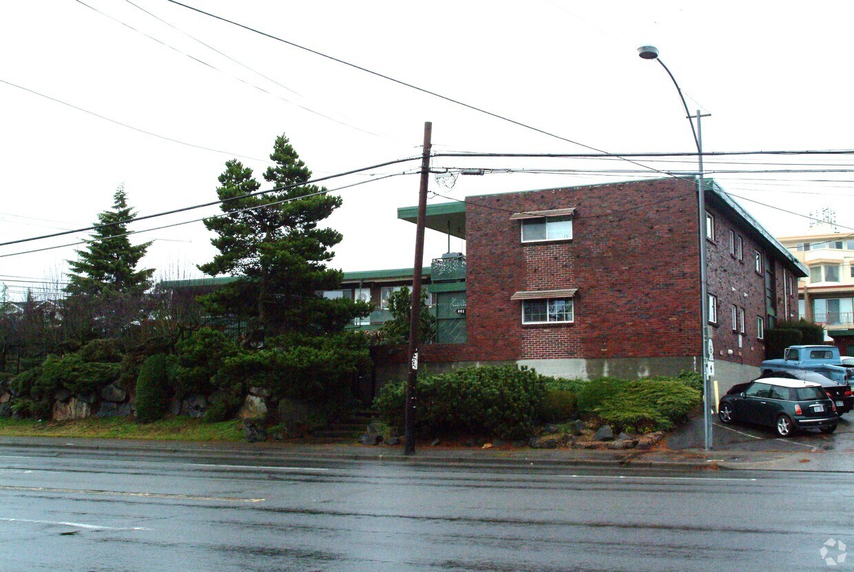 Building Photo - 601 Jackson Apartments