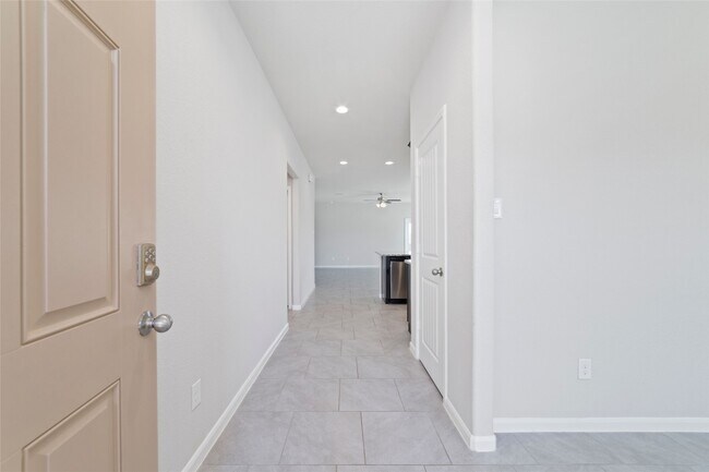 Building Photo - 3227 Zephyr Park Ln