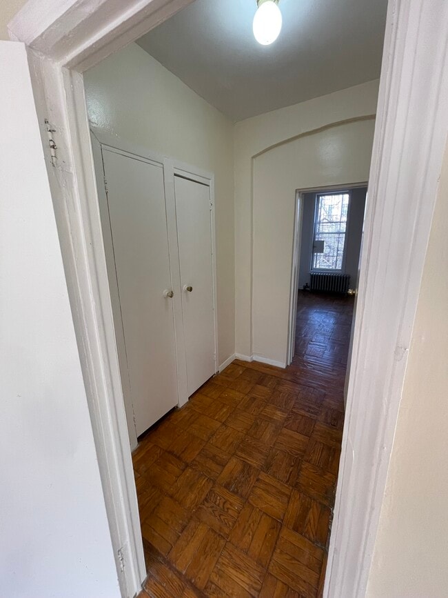 Photo - 637 Greene Ave Townhome