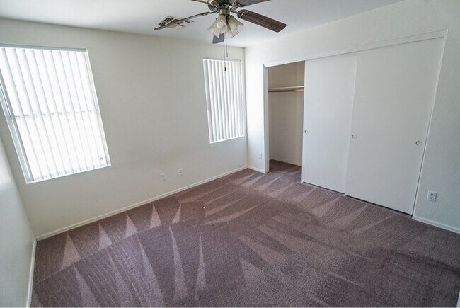 Building Photo - 2065 W 20th Ave