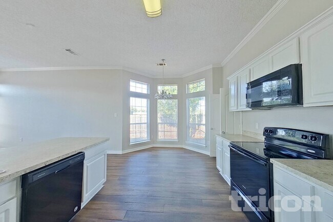 Building Photo - 1362 Meadow Creek Dr