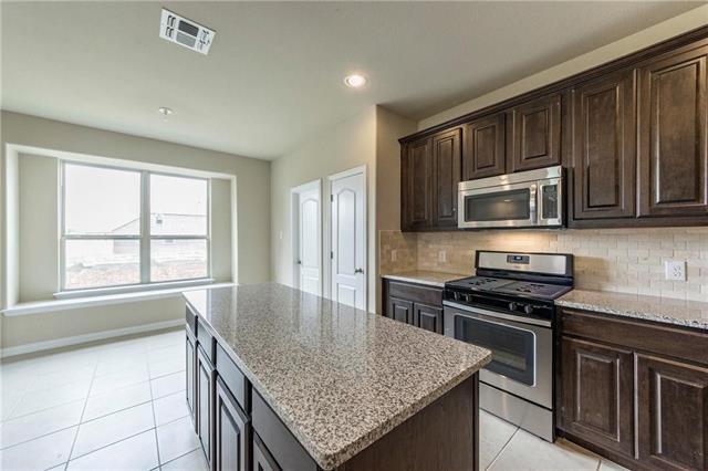 Building Photo - 820 Water Garden Cir