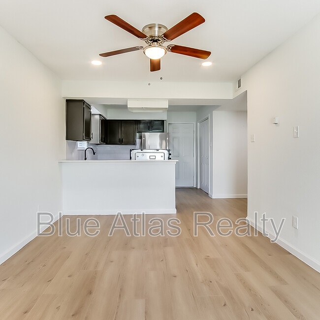 Foto del edificio - 408 Noble Ave