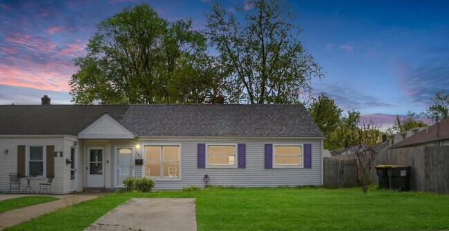 Photo - 301 Sheridan Dr House