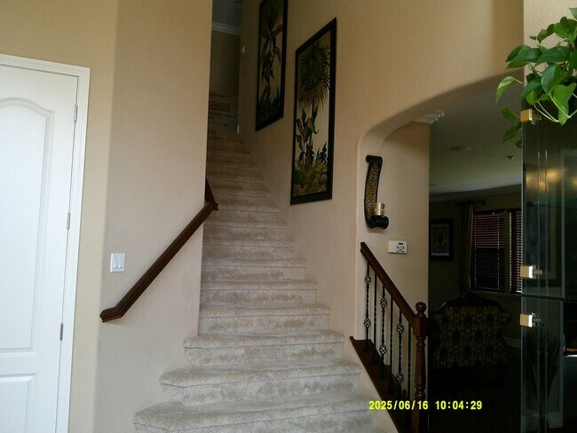Building Photo - 5002 S Ridgefield Way