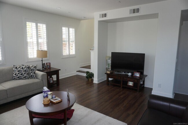 Foto del edificio - 8994 Butternut Ln