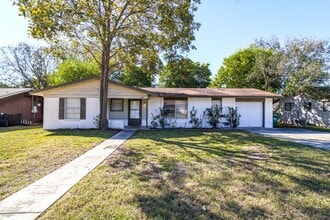 Building Photo - 223 Balboa Dr