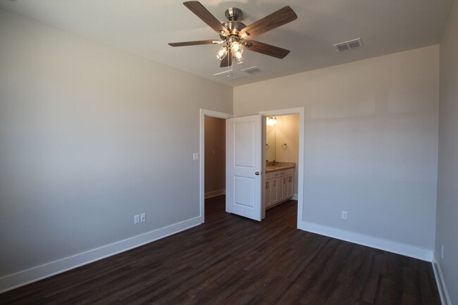 Building Photo - Luxury 3 Bedroom 2 Bath Townhomes in Bullard ISD!