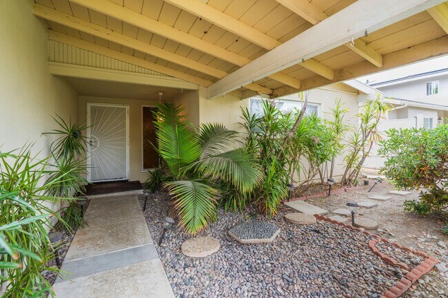 Foto del edificio - West Torrance 4 bedroom 2 bath