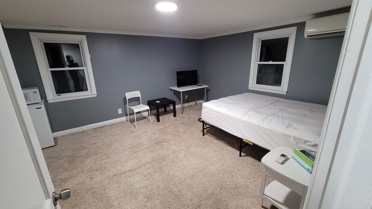 Foto principal - 2930 Grendon Ln
