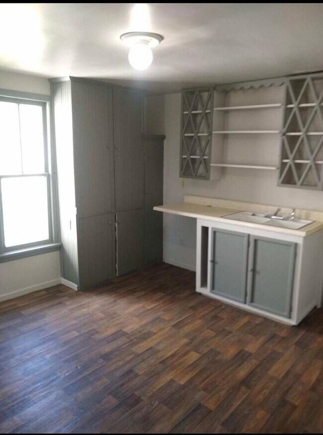 Foto del edificio - $795 - 2 bed 1 bath - Single Family Home