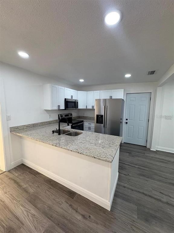 Foto del edificio - 1232 Elinore Dr