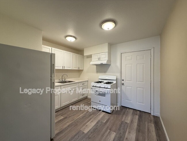 Foto del edificio - 3715 46th Ave