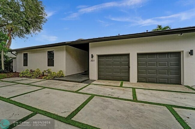 Foto del edificio - 3501 N Park Rd