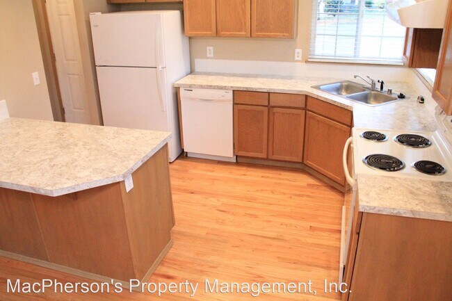 Foto del edificio - 3 br, 2 bath House - 1611 94th Ave NE