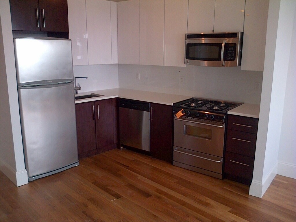 Cocina - 58 Bushwick Ave