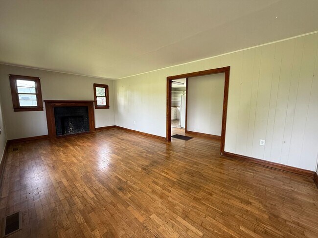 Foto del edificio - 3 Bedroom 1 Bathroom Home in Greene County...