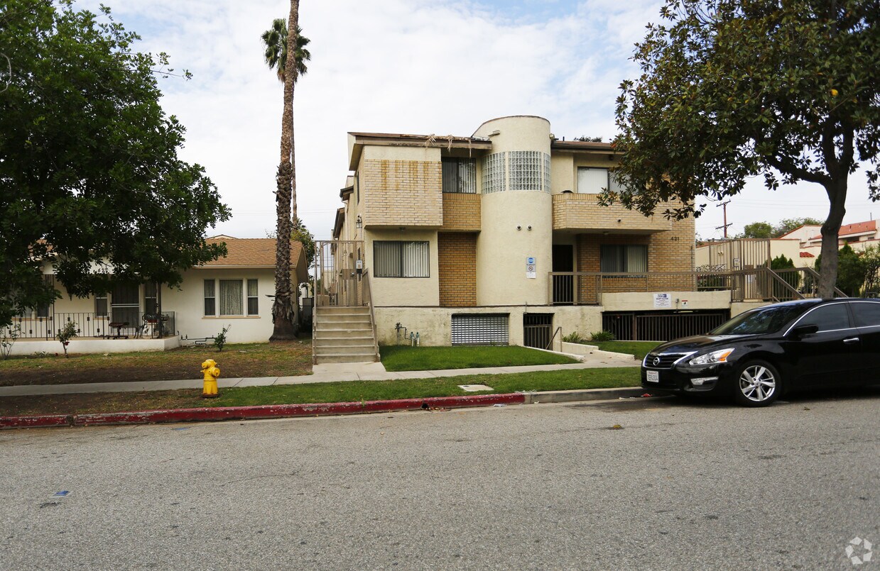 Building Photo - 421 Porter St