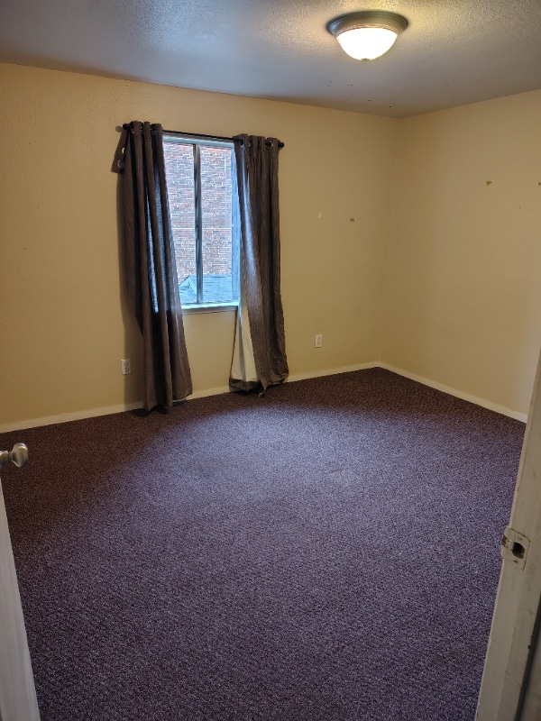 Foto del edificio - 18 E Main St