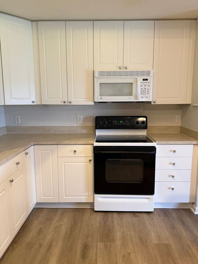 Foto del edificio - Hidden Springs II Condos