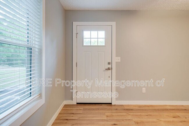 Foto del edificio - 620 Maplewood Ln