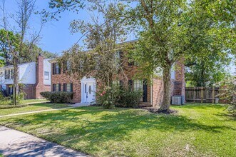 Building Photo - 4819 Brooklawn Dr