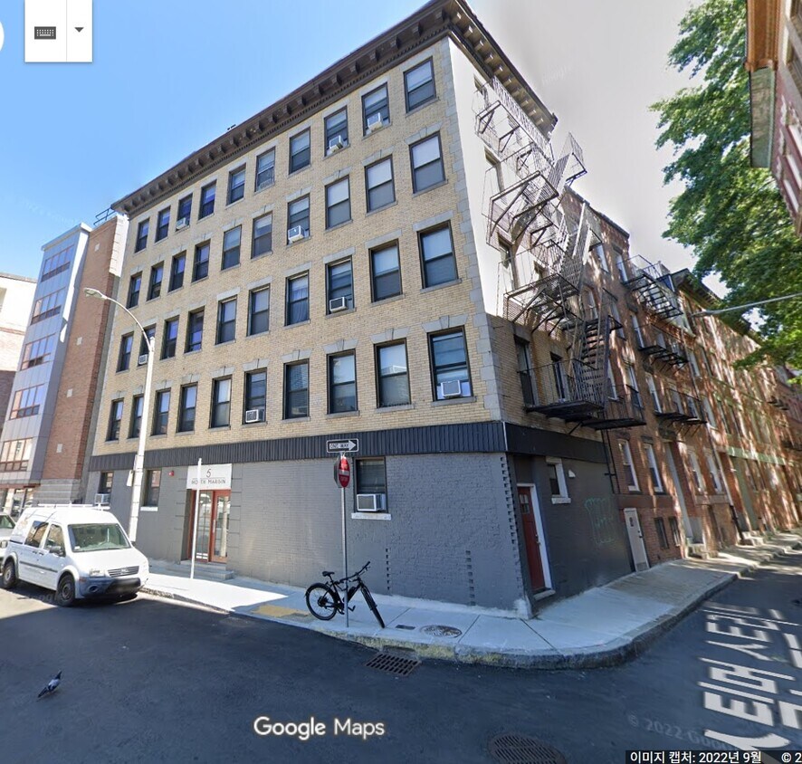 Foto del edificio - 5 N Margin St