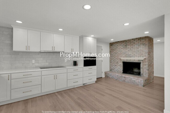 Foto del edificio - Beautifully Updated 3 Bedroom Luxury Home in Palisades!