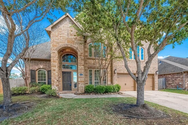 Building Photo - 14113 Timber Bluff Dr