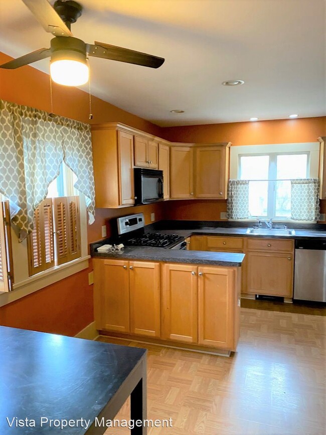 Building Photo - 3 br, 1.5 bath House - 317 Renouf Drive