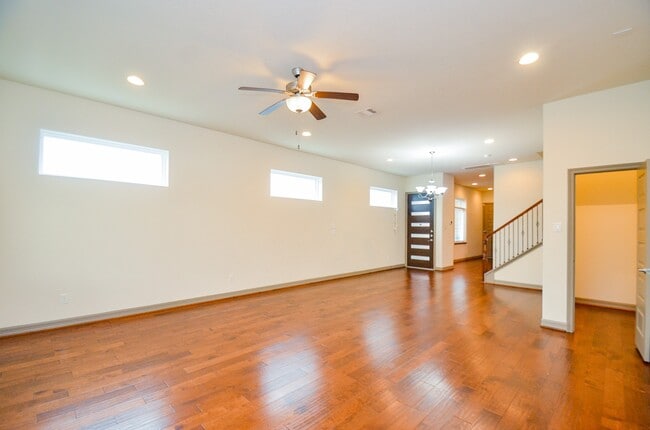 Building Photo - 5943 Kansas St