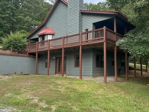 Building Photo - 130 Lee-Harkins Rd