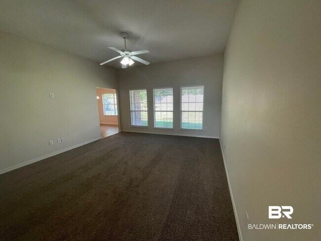 Foto del edificio - 21822 Eastbrook St