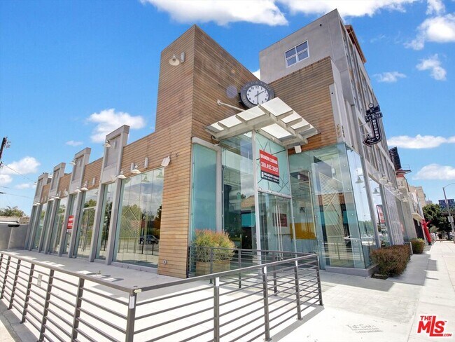 Foto del edificio - 600 S La Brea Ave