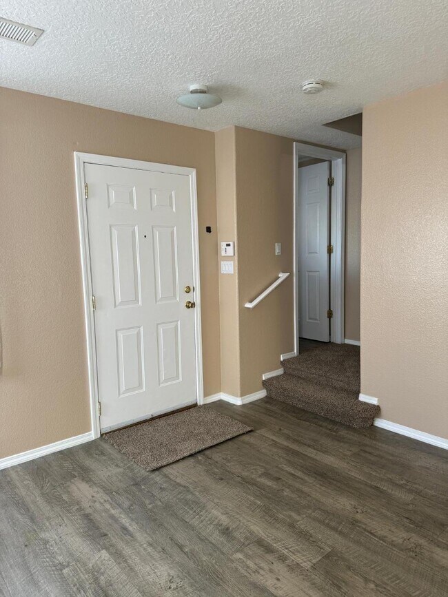 Building Photo - 10920 Tomatillo Ln SE