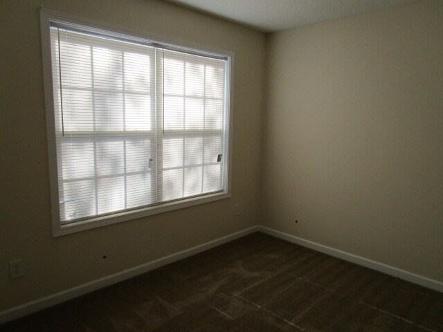 Building Photo - 408 Bradford Way