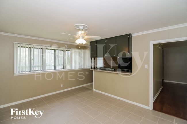 Building Photo - 5405 Lyford Ave