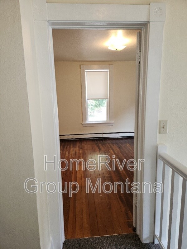Building Photo - 1107 Poplar St